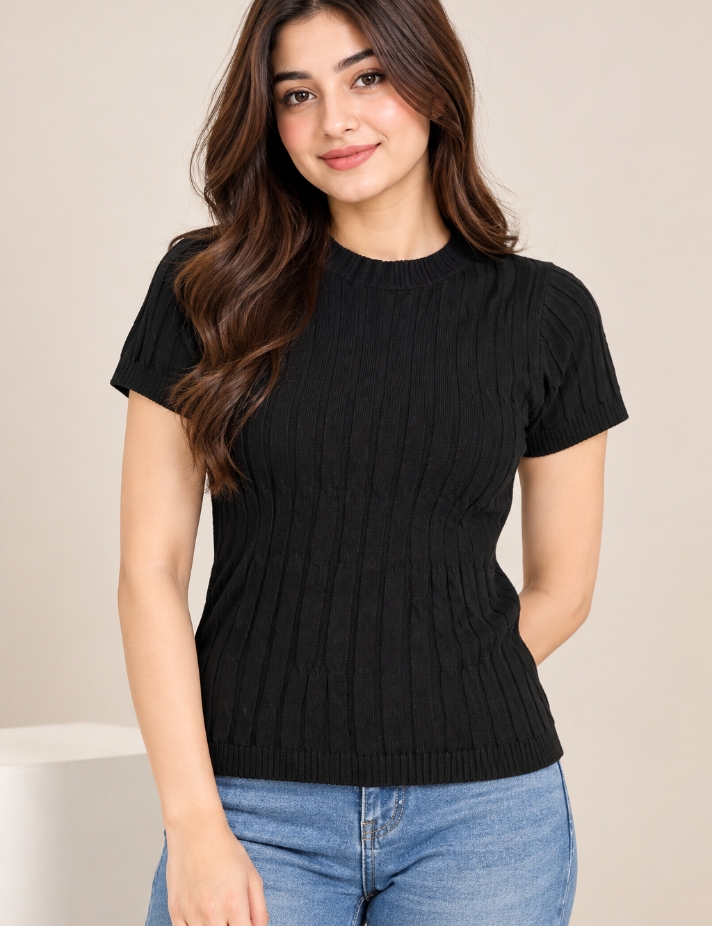 ASOS women’s black ribbed knit short sleeve top in UK Size M. A stylish fitted crew-neck top ideal for casual, everyday and smart-casual wear.