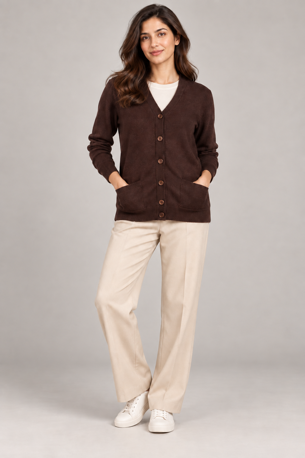   Brave Soul women’s dark brown knit cardigan in UK size M. V-neck, button-front design, long sleeves, and handy pockets—perfect for everyday layering.