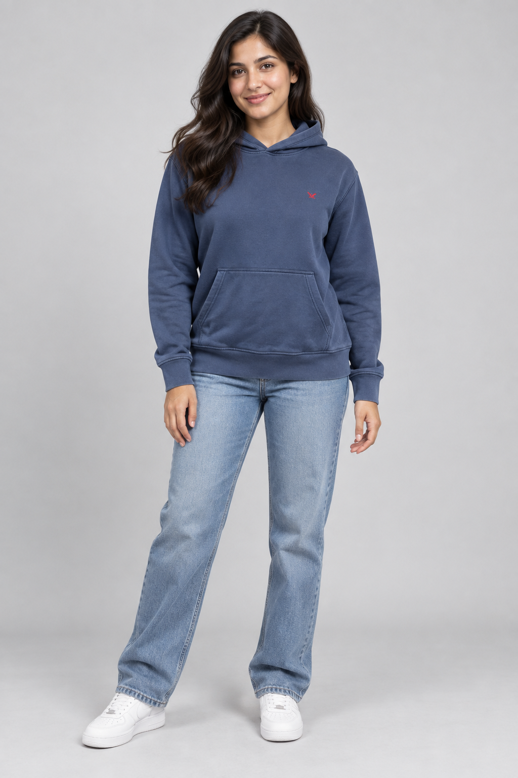  this Crew Clothing Company navy blue hoodie in UK size XL. Comfortable pullover design with hood, kangaroo pocket and subtle embroidered logo.
