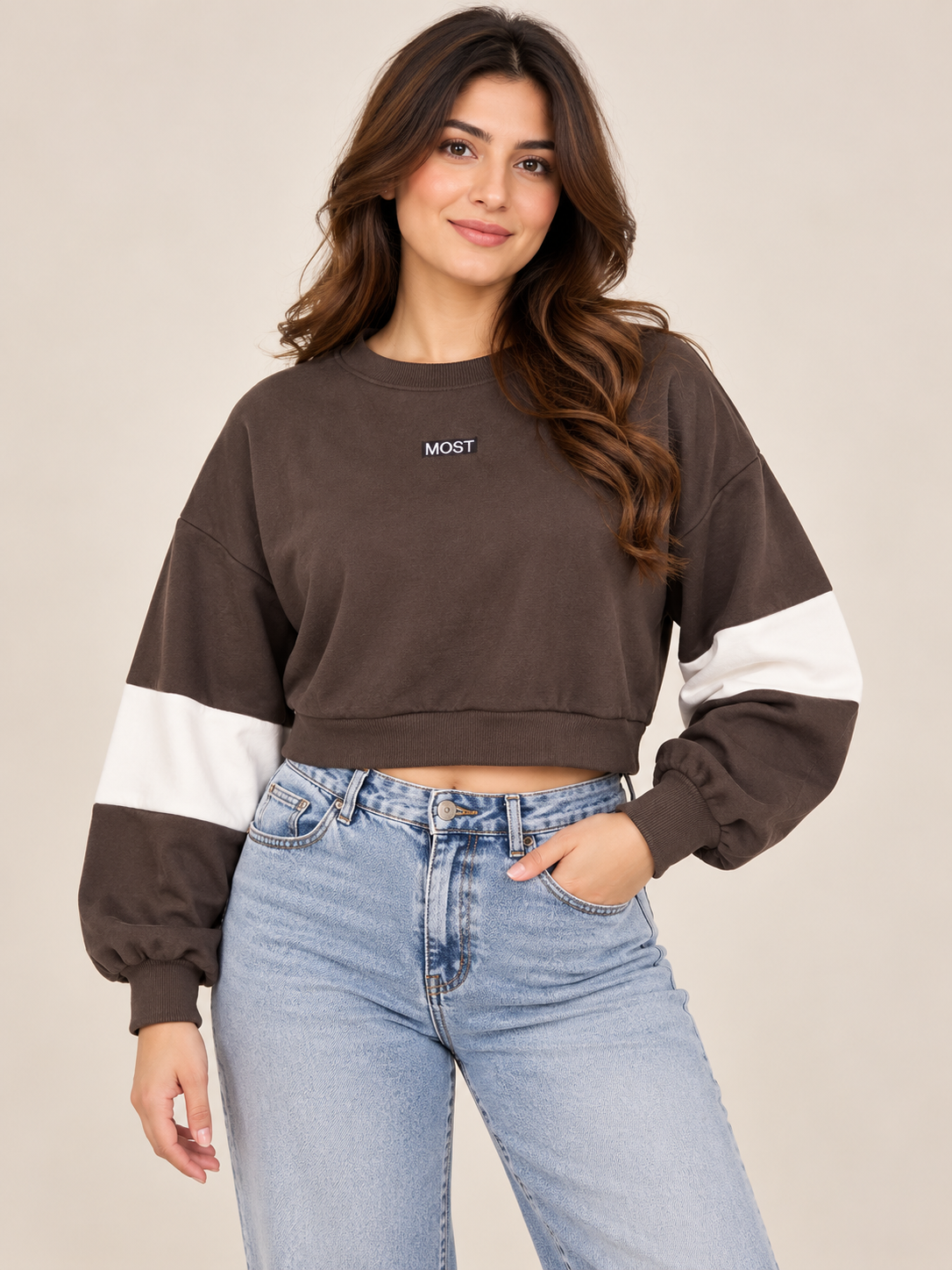 DAZY Women's Brown Cropped Sweatshirt in UK Size M. Features white colour-block sleeves, relaxed fit and trendy casual streetwear styling.