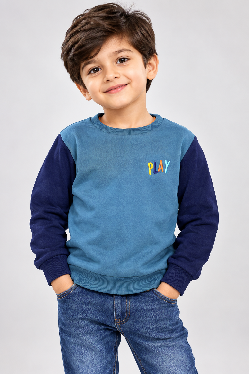  F&F Boys Colour Block PLAY Sweatshirt in UK Size 4–5 Years. Stylish blue and navy long-sleeve kids sweatshirt, perfect for everyday wear.