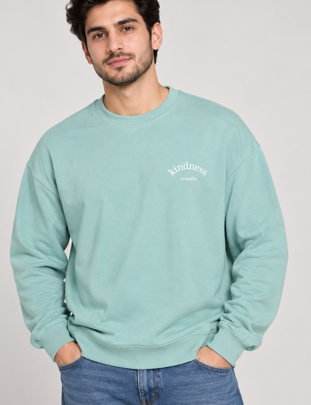 F&F Men’s Mint Green Kindness Counts Sweatshirt in UK Size XL. Stylish crew neck, long sleeves and relaxed fit, perfect for everyday casual wear.