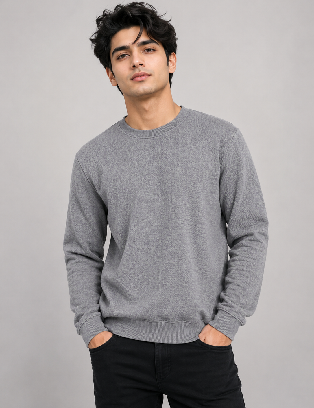  F&F Men's Grey Textured Crewneck Sweatshirt in UK XL. Classic long-sleeve design with ribbed trims and versatile styling for everyday casual wear.