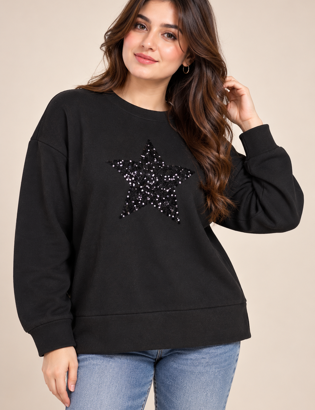 F&F women’s black sequin star sweatshirt in UK Size L. Stylish crew neck, relaxed fit and sparkling star detail for effortless casual wear.