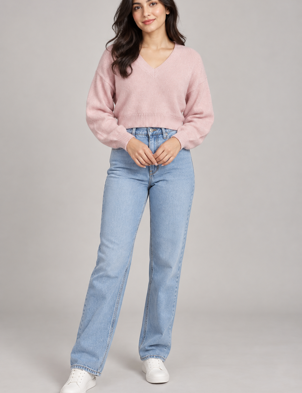   F&F pale pink cropped V-neck knit jumper in UK size M. Soft, stylish and easy to pair with jeans or skirts for everyday wear.