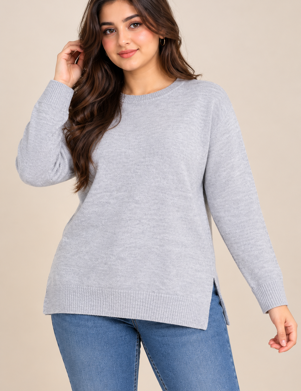  F&F women’s light grey knit jumper in UK size 12, featuring a round neck, long sleeves, ribbed trims, side slits and stylish back zip detail.