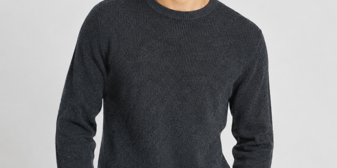  Firetrap men’s charcoal grey knitted crew neck jumper in UK XL. Stylish, versatile and comfortable, perfect for casual and everyday wear.