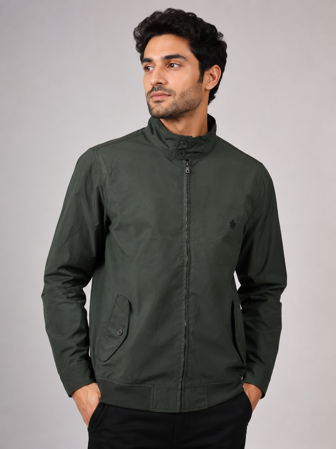   French Connection Men's Olive Green Lightweight Jacket in UK 3XL. Featuring a full zip, stand collar, flap pockets and versatile casual design.