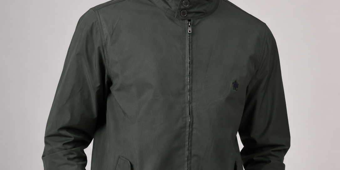  French Connection Men's Olive Green Lightweight Jacket in UK 3XL. Featuring a full zip, stand collar, flap pockets and versatile casual design.