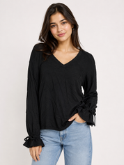  GAP women’s black textured V-neck blouse in UK size L. Stylish tie-cuff sleeves, relaxed fit, and versatile design for everyday wear.