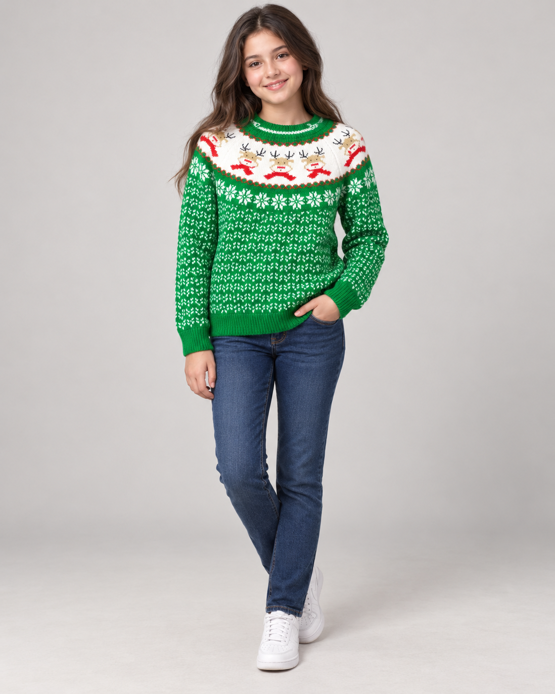  this George girls’ green Christmas reindeer Fair Isle knit jumper in UK size S. Soft, cosy festive knit with snowflake and candy-cane details—perfect for winter.