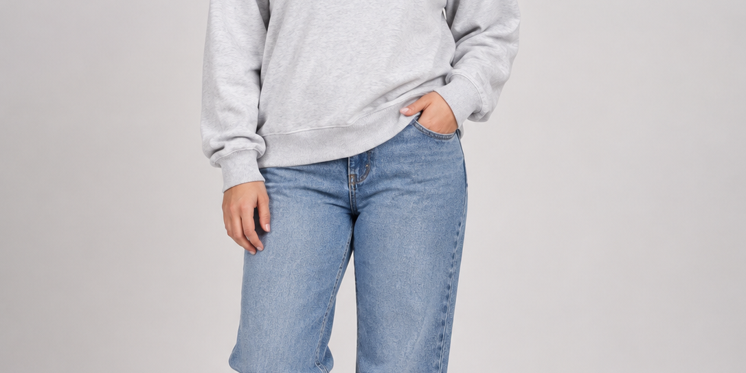 George women's light grey crew neck sweatshirt in UK size L. Relaxed fit, long sleeves, chest 23", length 27". Stylish everyday casual wear.