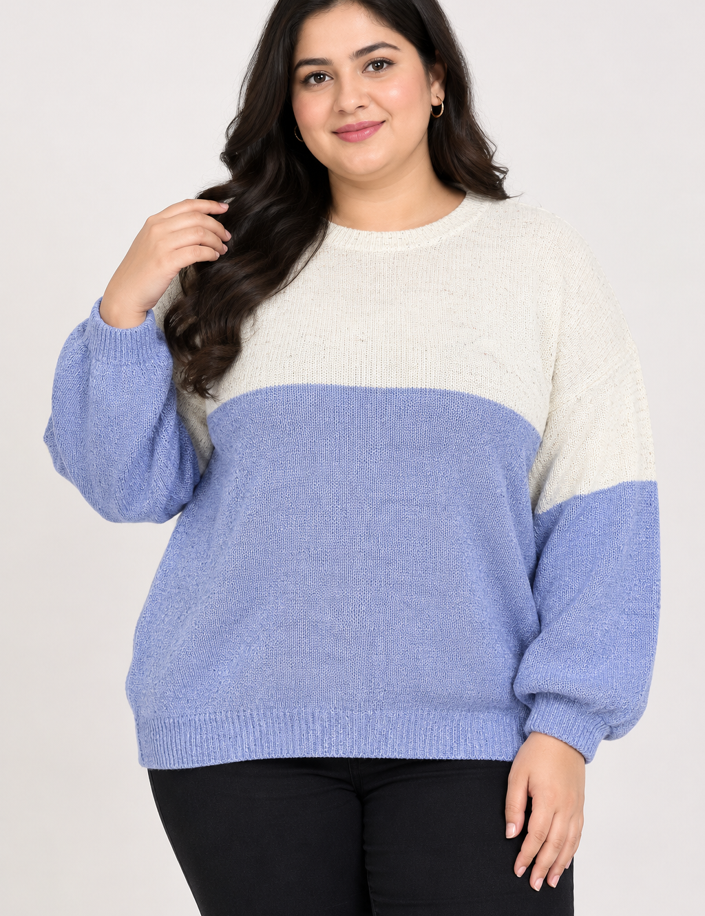 In The Style women’s cream & lilac blue colour block knitted jumper in UK Size L. Cosy relaxed fit with balloon sleeves, ideal for autumn and winter.