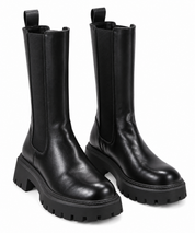  Leather Boots black chunky platform boots in UK Size 40. Stylish tall design with rear zip and durable lug sole. Premium imported fashion footwear.