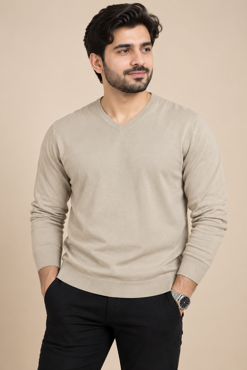  M&S Men’s Beige V-Neck Knit Jumper in UK Size L. A classic long-sleeve sweater ideal for smart-casual, office and everyday layering.