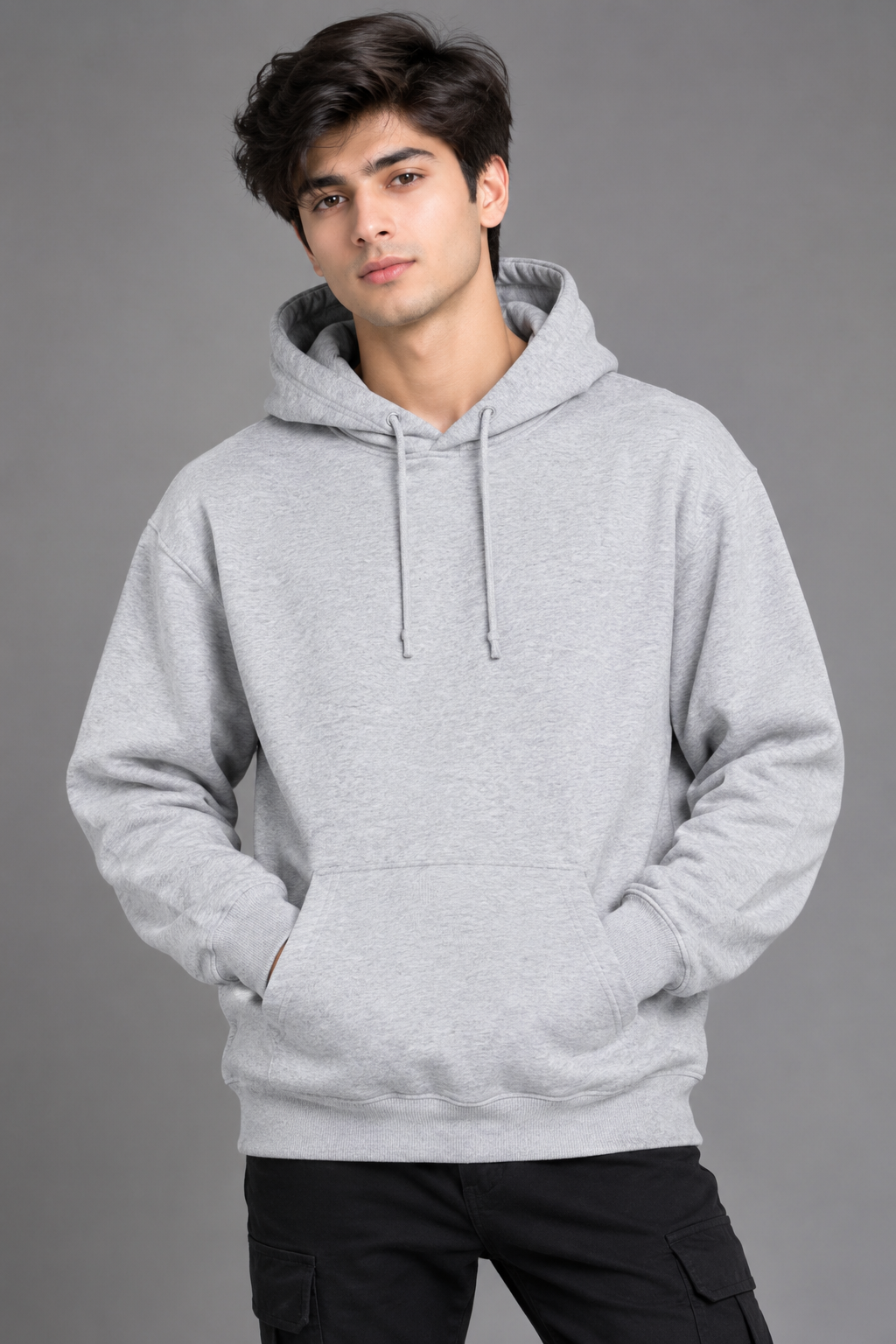 M&S Men’s Light Grey Pullover Hoodie in UK Size M. Classic casual design with hood, drawstrings, kangaroo pocket and ribbed cuffs. ★★★★☆