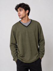  M&S olive green V-neck long sleeve sweater in UK XL. Classic men's pullover with contrast trim, comfortable fit and versatile style for casual and smart-casual wear.