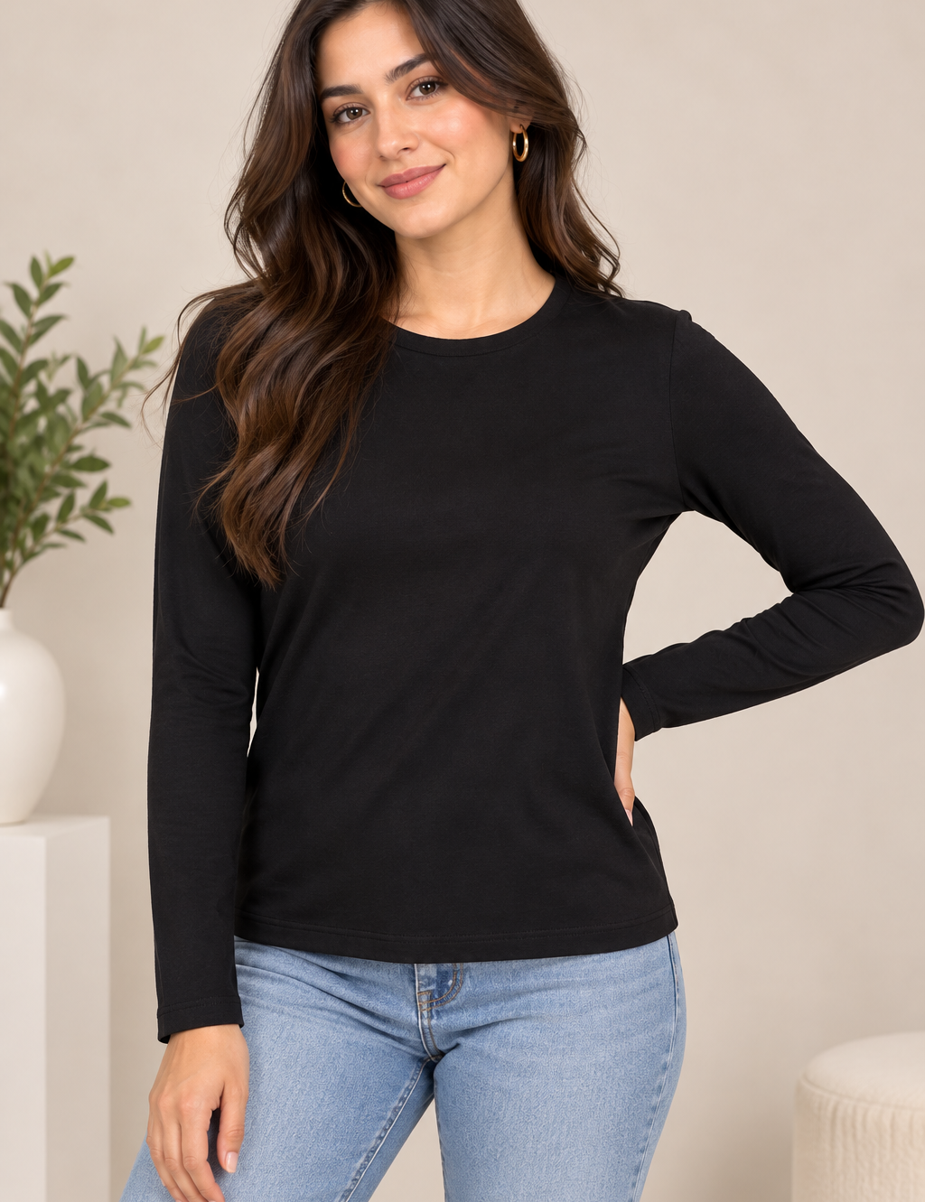  M&S women’s black long sleeve crew neck top in UK Size 20. A versatile everyday wardrobe essential, ideal for casual wear, work and layering.