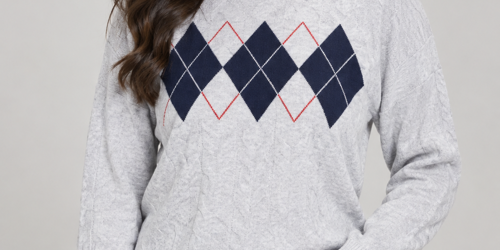  M&S women’s light grey argyle knit sweater, UK Size M. Stylish mock-neck design with navy and red diamond pattern, perfect for cosy autumn and winter outfits.