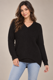   New Look black ribbed V-neck jumper in UK size M. A stylish long-sleeve knit with a flattering curved hem, perfect for everyday winter layering.