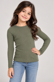  New Look girls olive green ribbed long sleeve top in UK Size XS. Stylish, comfortable and versatile kidswear from UK Customer Returns.