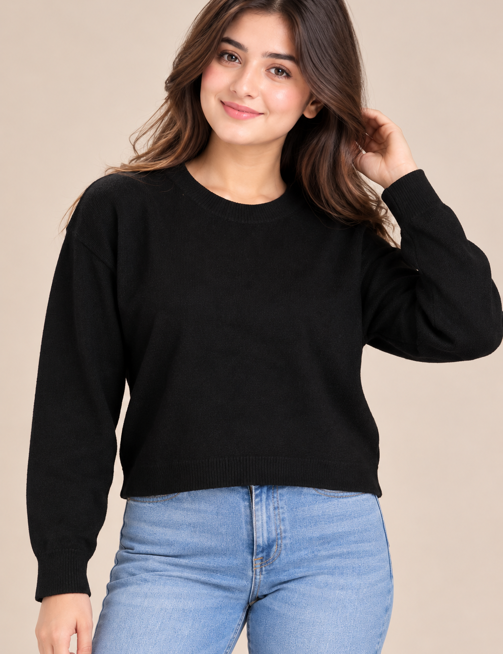 NEW LOOK Women’s Black Crew Neck Knit Sweater in UK Size M. A stylish plain long-sleeve sweater with a comfortable shorter-length fit.