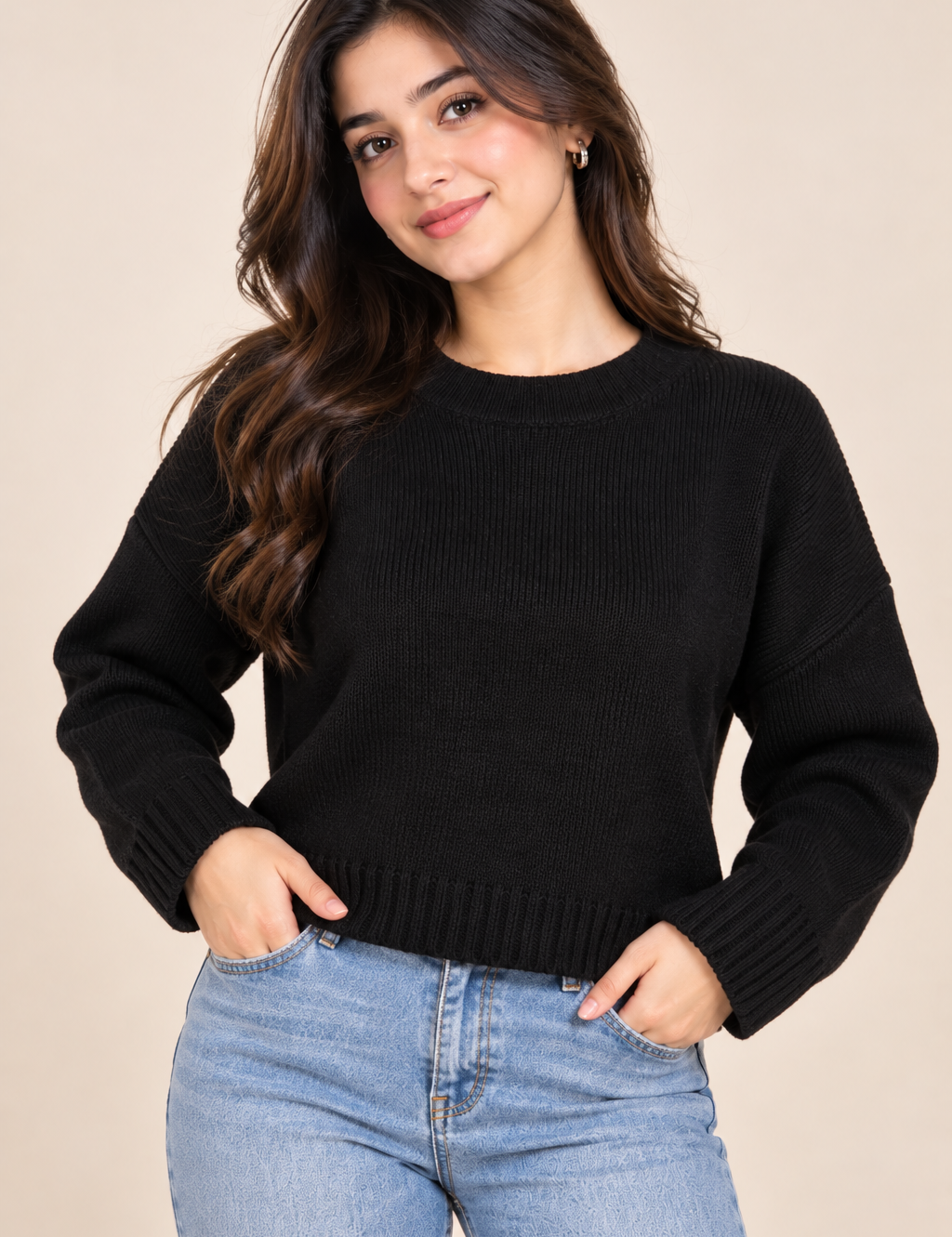 this NEW LOOK women’s black knit jumper in UK Size M. Classic crew neck, relaxed fit and ribbed detailing—ideal for stylish everyday winter wear.