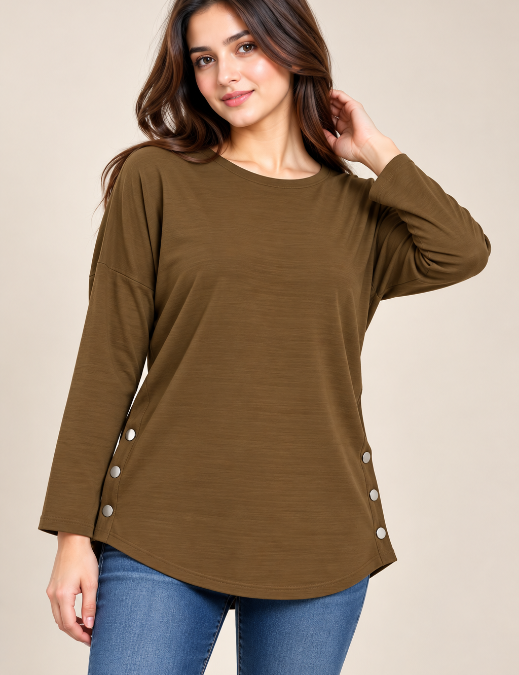 NEW LOOK women’s brown long sleeve tunic top in UK Size M, featuring metallic side buttons, a curved hem and comfortable relaxed fit.