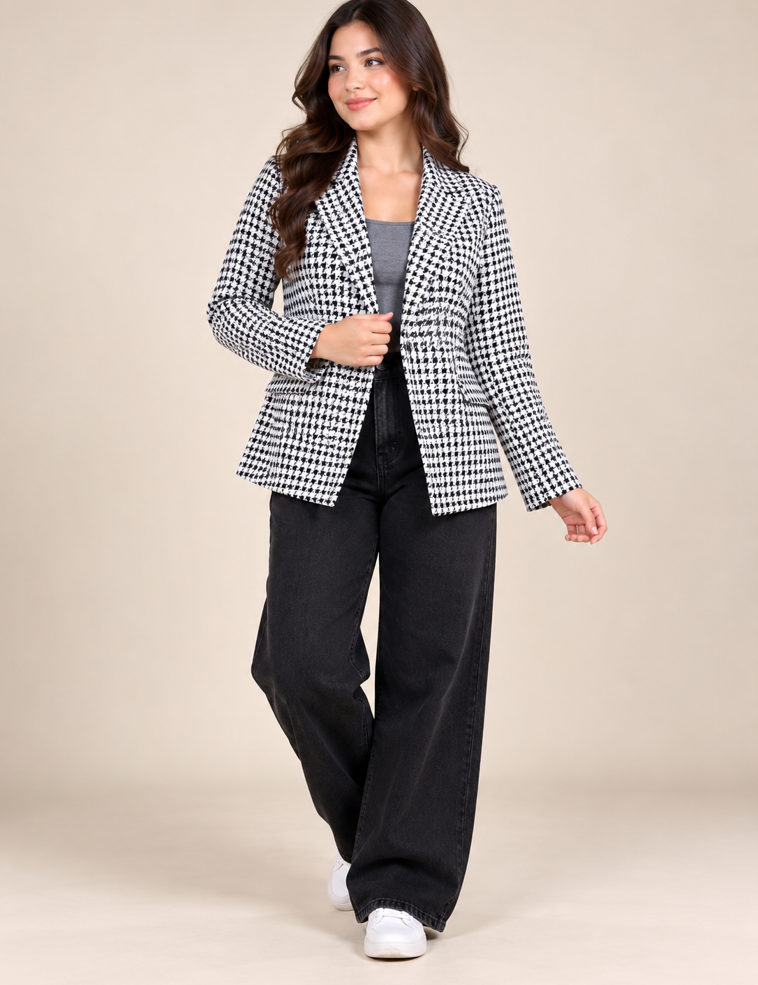 NEW LOOK Women's Black & White Houndstooth Collared Blazer in UK Size M. Chest 18", length 26". Stylish smart-casual women's fashion.