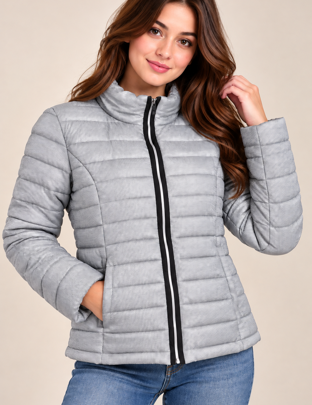 the NEXT Women’s Silver Quilted Puffer Jacket in UK Size L. Stylish lightweight padded winter jacket with high collar, full zip and pockets.