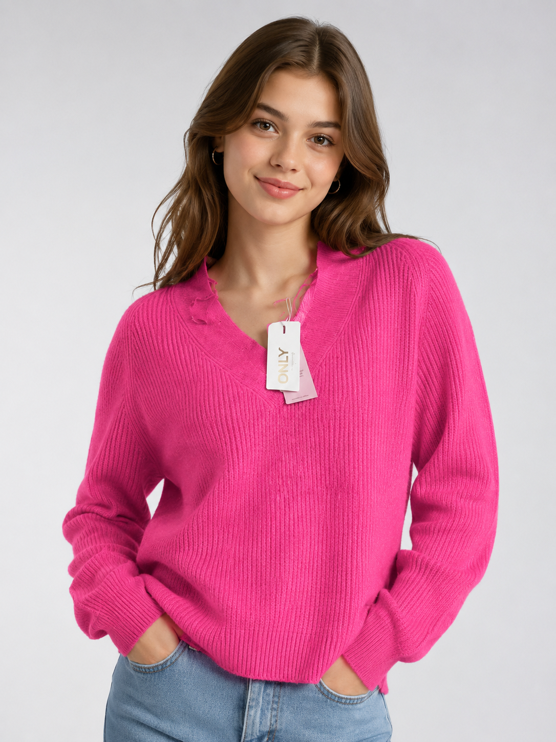  ONLY women’s pink ribbed knit V-neck sweater in UK Size S. Stylish long-sleeve jumper with a comfortable fit, vibrant colour and original tags.