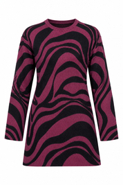 women’s plum and black abstract wave knit tunic, UK size XL. Long sleeve relaxed fit with stylish pattern, perfect for casual everyday wear.