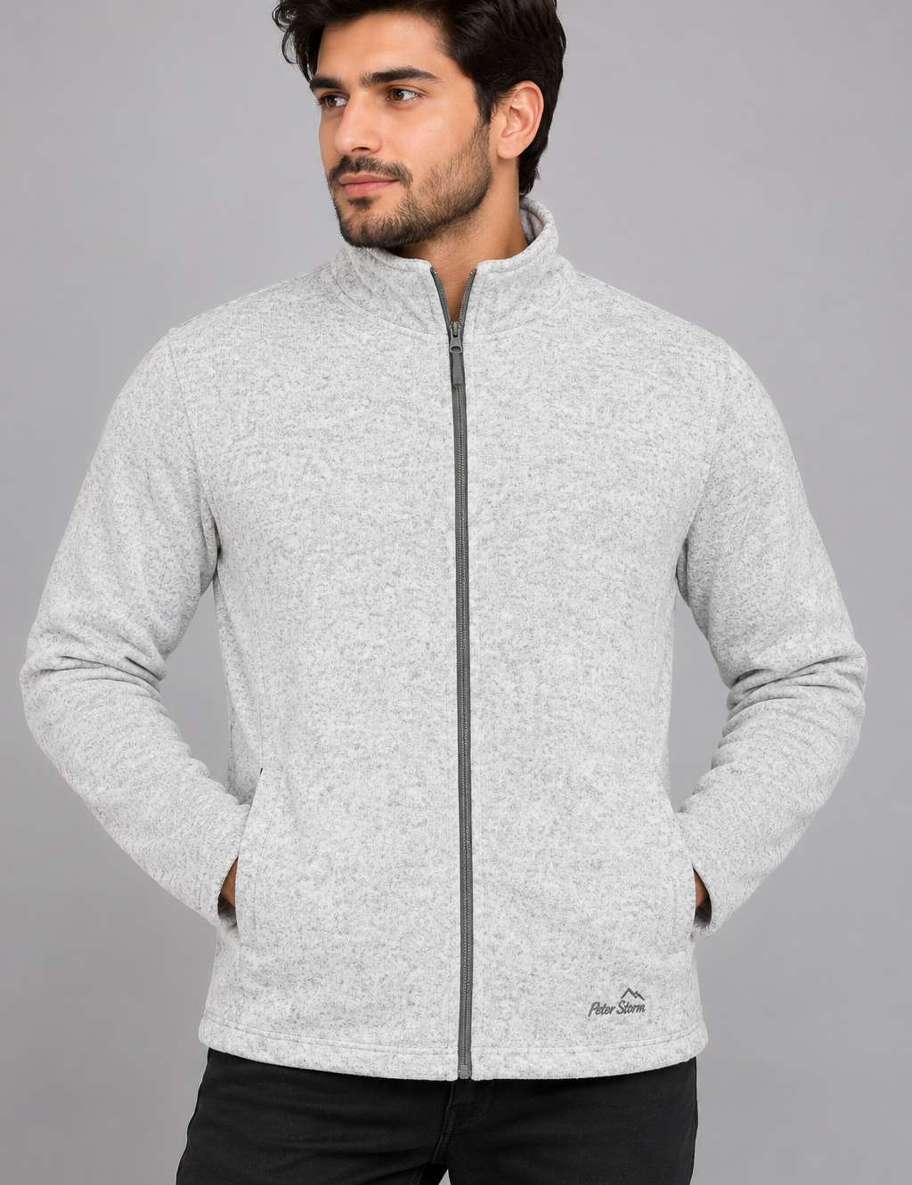 eter Storm men’s grey full zip fleece jacket in UK Size XL. A comfortable and versatile layer featuring a stand collar and practical side pockets.