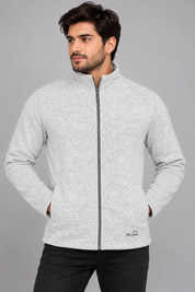 eter Storm men’s grey full zip fleece jacket in UK Size XL. A comfortable and versatile layer featuring a stand collar and practical side pockets.