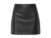  Primark black faux leather studded mini skirt in UK size 20. Stylish women’s mini skirt with silver stud detailing, perfect for trendy outfits.