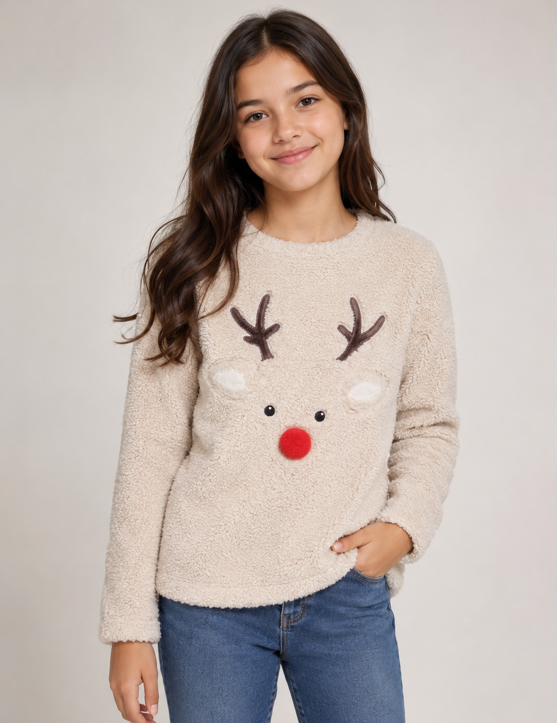 Primark Girls Cream Teddy Fleece Reindeer Sweater. Super soft, warm, and cozy with an adorable festive reindeer design. Perfect for Christmas, winter wear, and everyday comfort. UK Handpicked.
