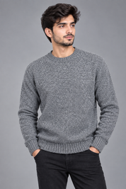 PRIMARK men’s grey knit crew neck jumper in UK size L. Classic long-sleeve design with ribbed cuffs and hem, ideal for casual everyday wear.