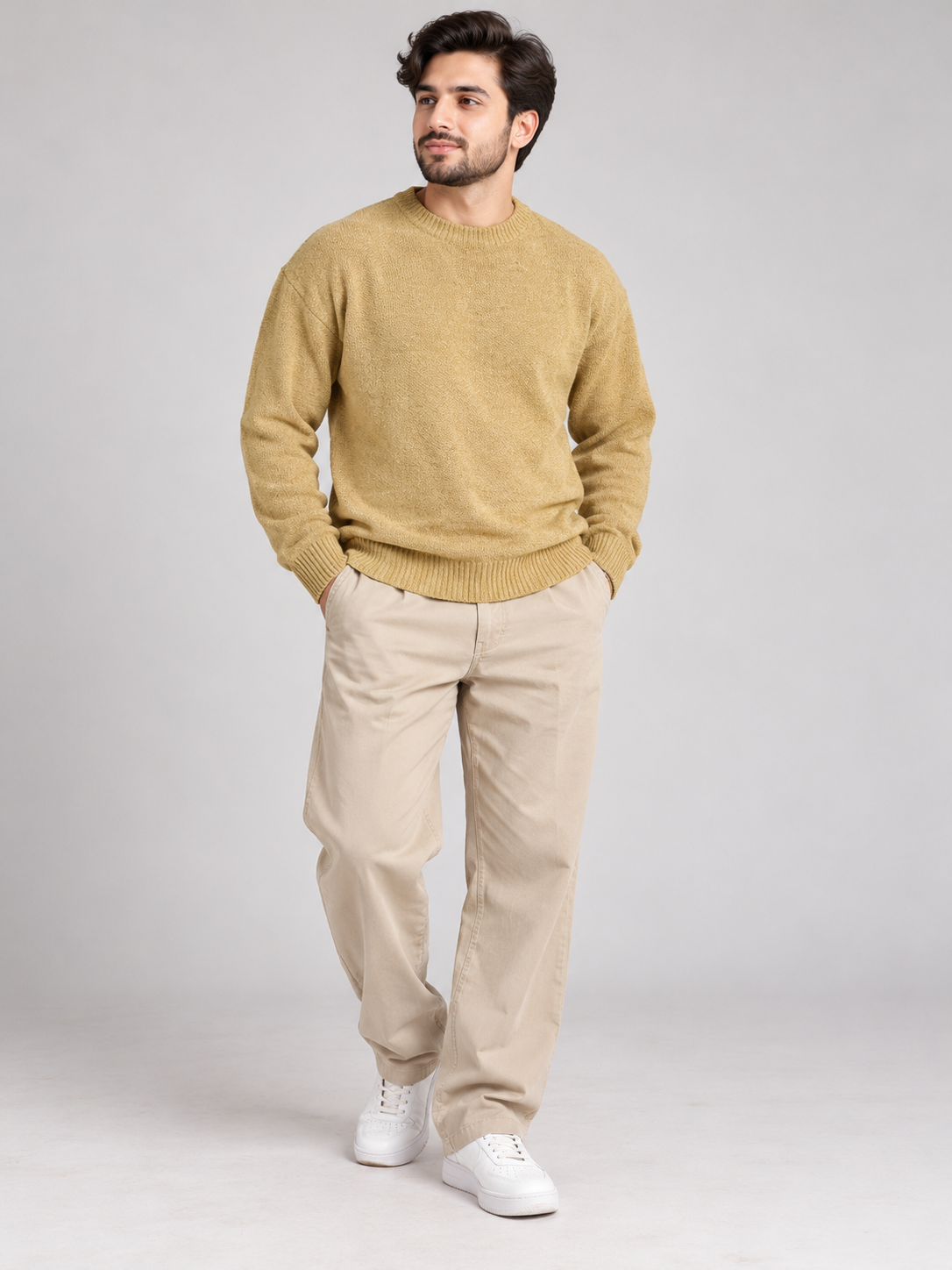 Primark men's mustard beige knitted jumper in UK size XL. Classic crew neck, long sleeves and ribbed trims. Perfect for casual winter styling.