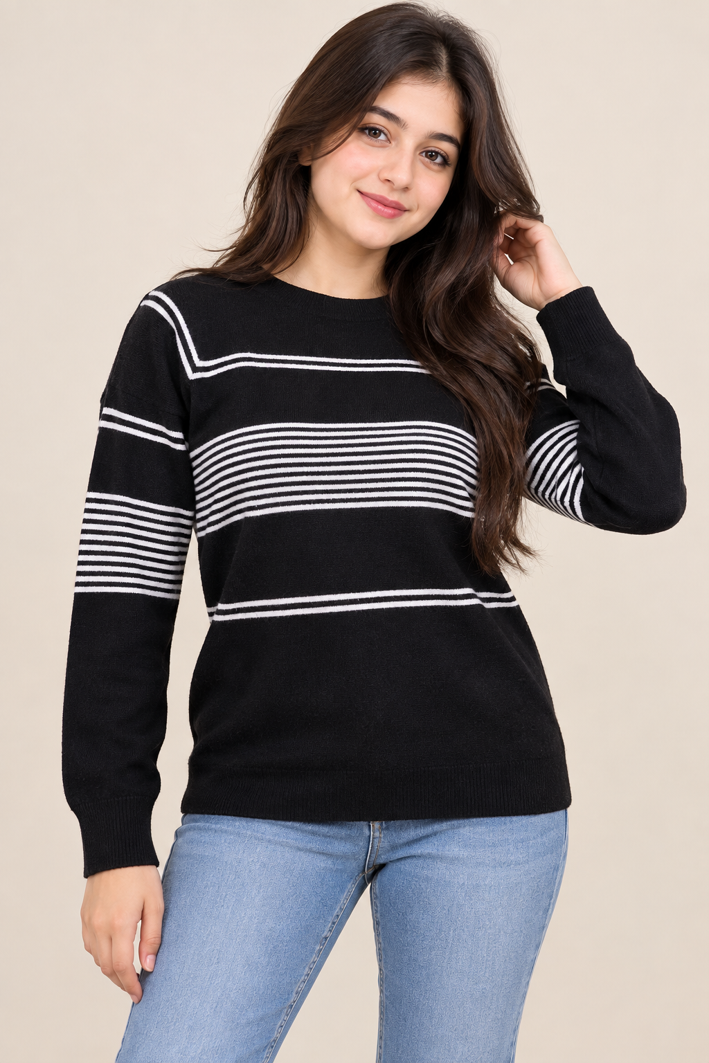 PRIMARK women’s black and white striped knit jumper in UK Size S. Stylish round-neck, long-sleeve design ideal for casual and everyday wear.
