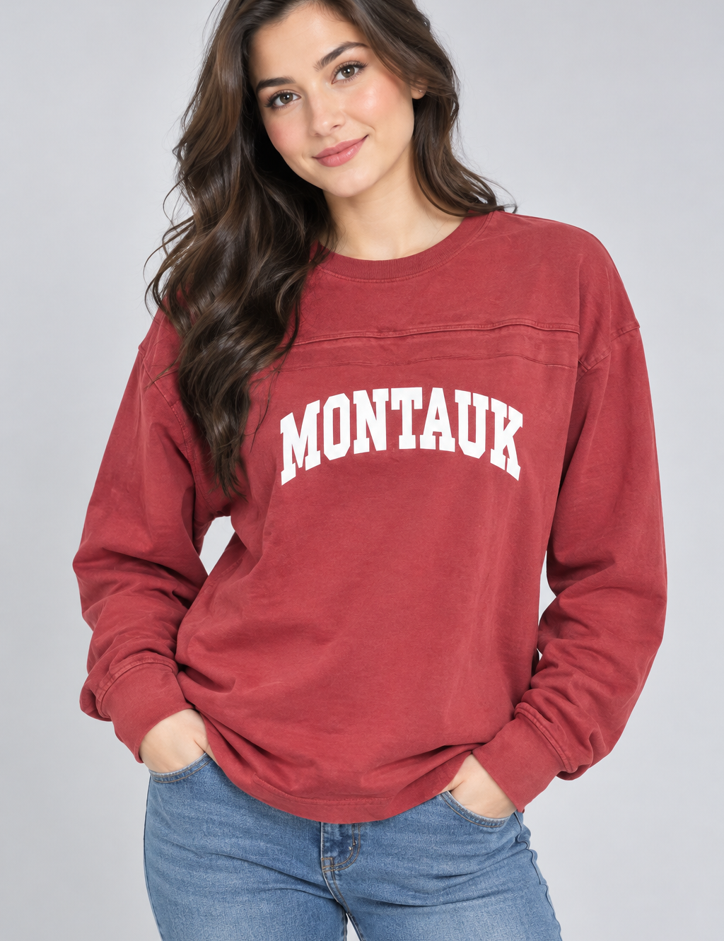  PRIMARK women’s red MONTAUK graphic sweatshirt in UK Size L. Casual long-sleeve style, comfortable fit and versatile everyday design.


