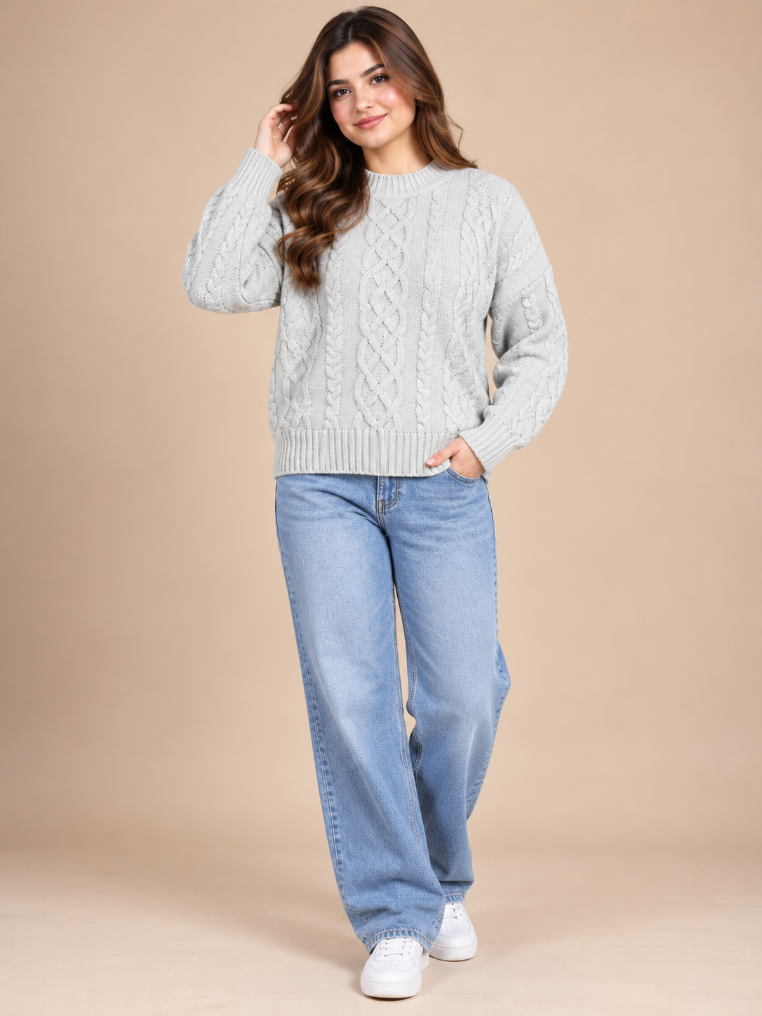 PRIMARK Women's Grey Cable Knit Cropped Jumper in UK Size L. Stylish crew neck knitwear with 21-inch chest and 17-inch length.

