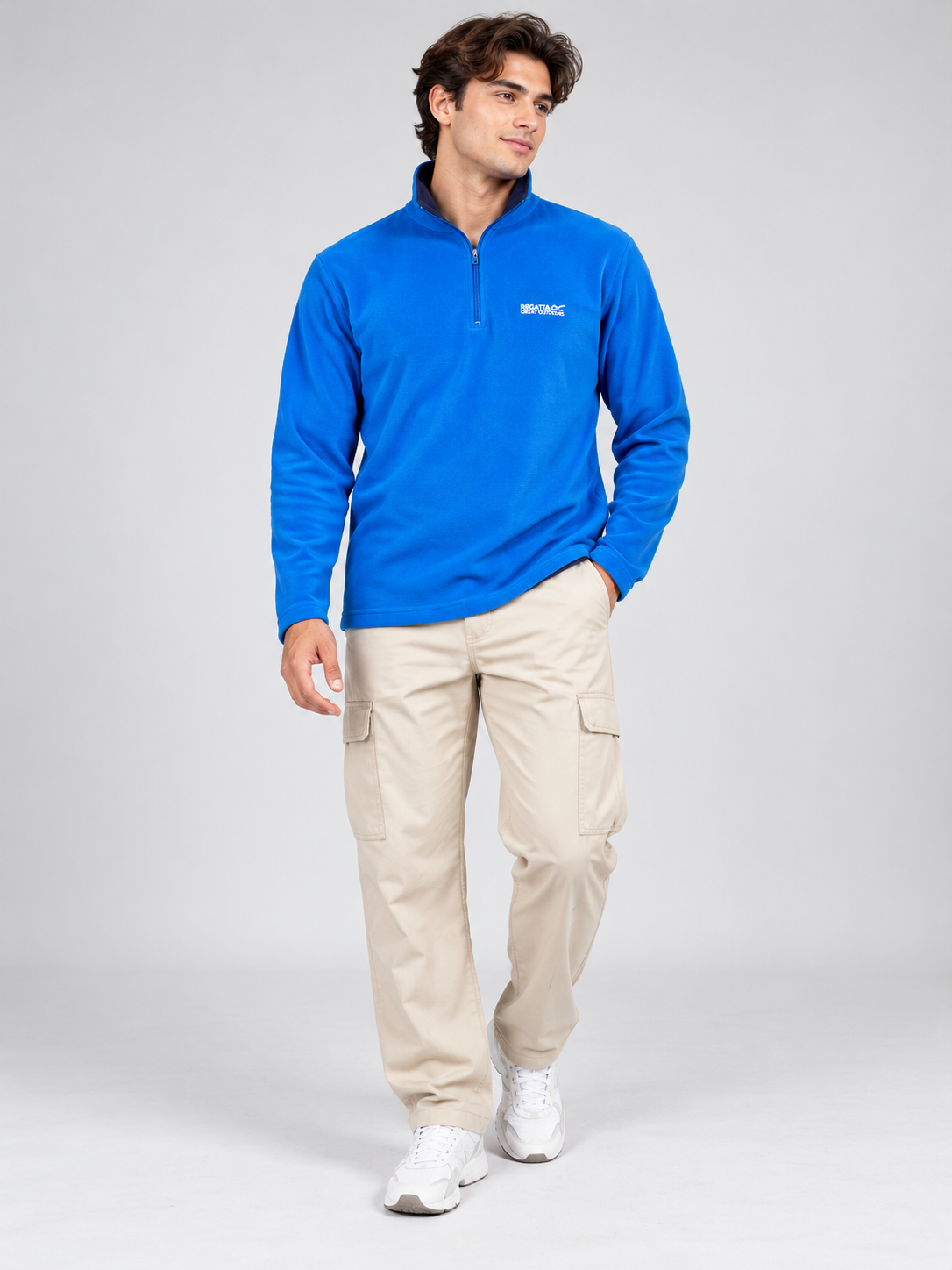 REGATTA Men's Royal Blue Quarter Zip Fleece Pullover in UK Size L. Comfortable long sleeve outdoor fleece, perfect for casual and winter wear.