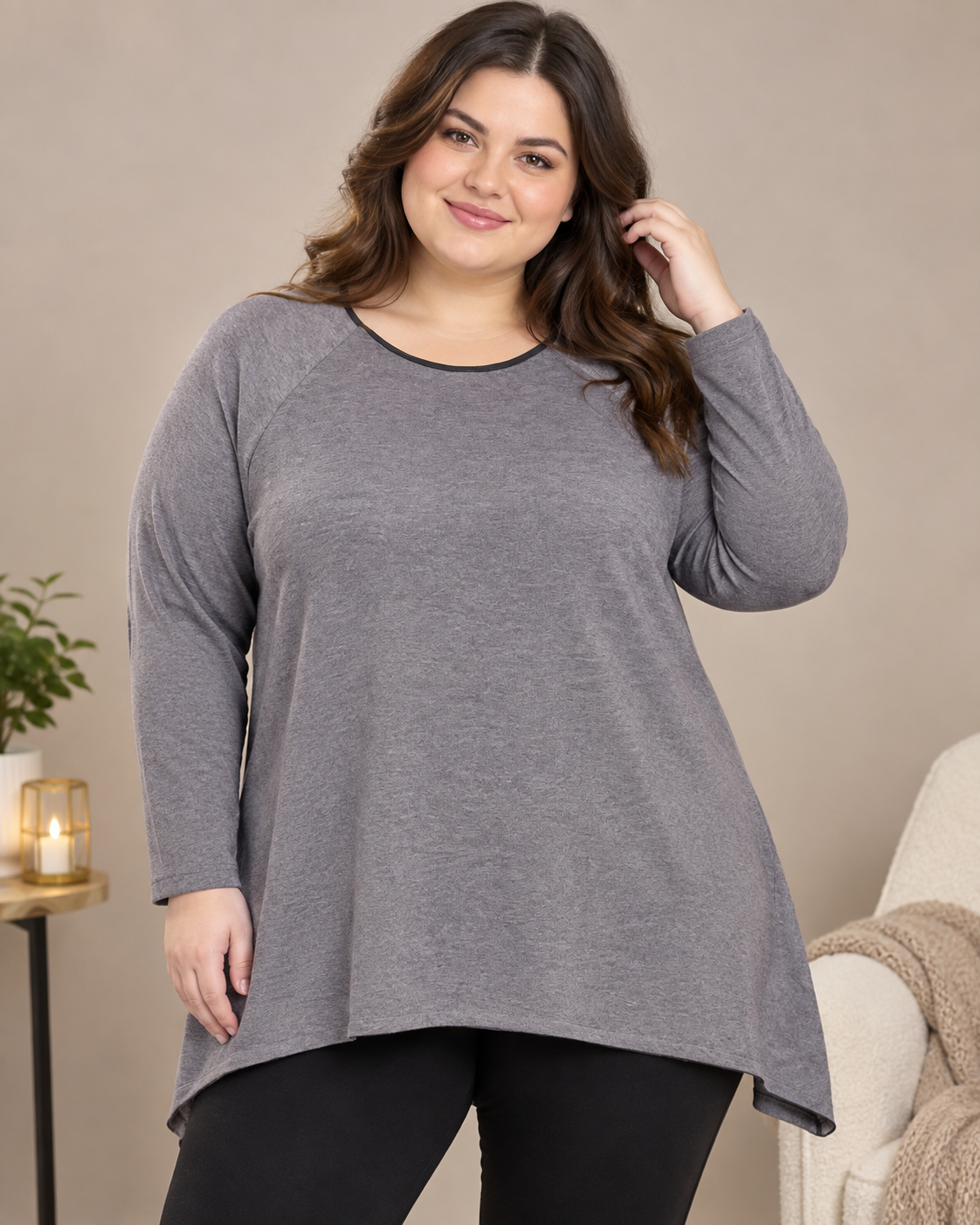 RESERVED LABELS women’s grey long sleeve tunic top in UK XL. Relaxed fit, soft textured fabric, round neckline and stylish asymmetric hem.