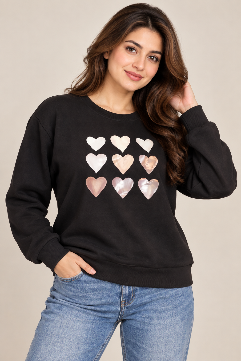  SHEIN women’s black metallic heart print sweatshirt in UK Size 2XL. Stylish crew neck, long sleeves and relaxed fit for comfortable everyday wear.