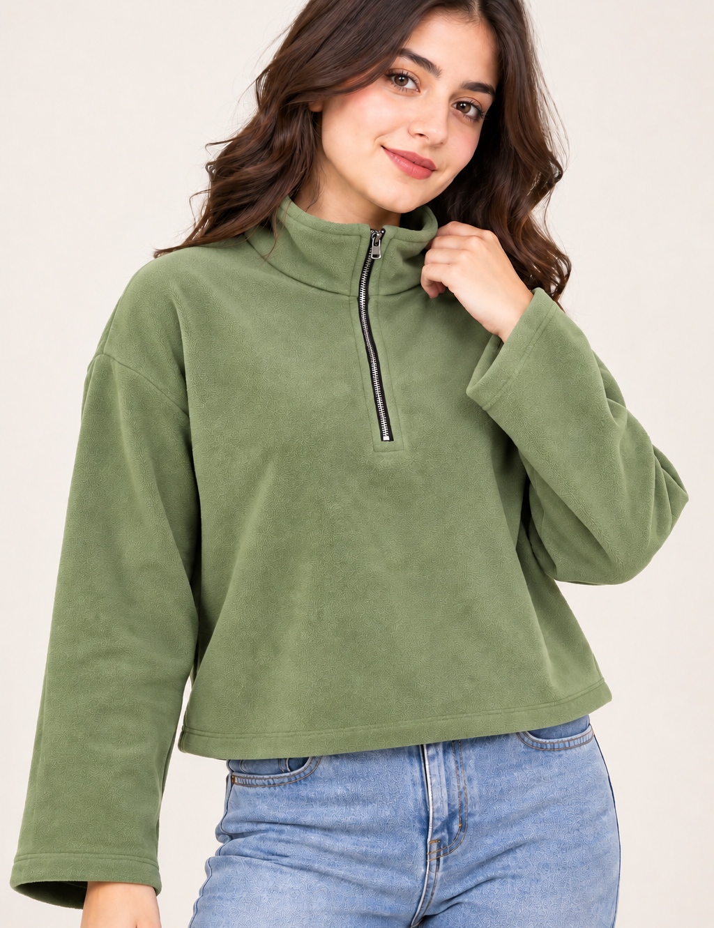 SHEIN women’s light green half-zip fleece pullover in UK Size M. Soft, cosy and stylish with a relaxed fit, perfect for casual winter wear.