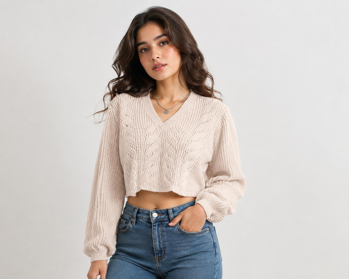  SHEIN women’s cream cable knit cropped sweater, UK size M. Stylish V-neck, long sleeves and textured knit design, perfect for casual outfits.
