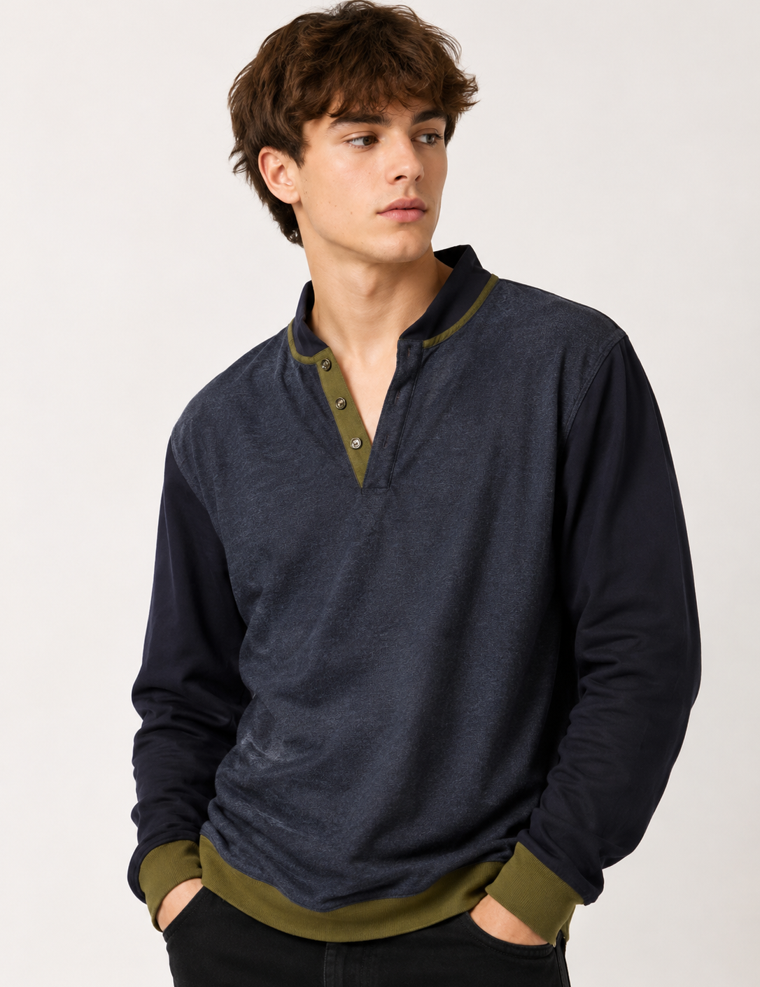  Ted Baker men’s navy blue long sleeve Henley pullover in UK Size S. Features stylish olive trim, button neckline, ribbed cuffs and versatile smart-casual styling.