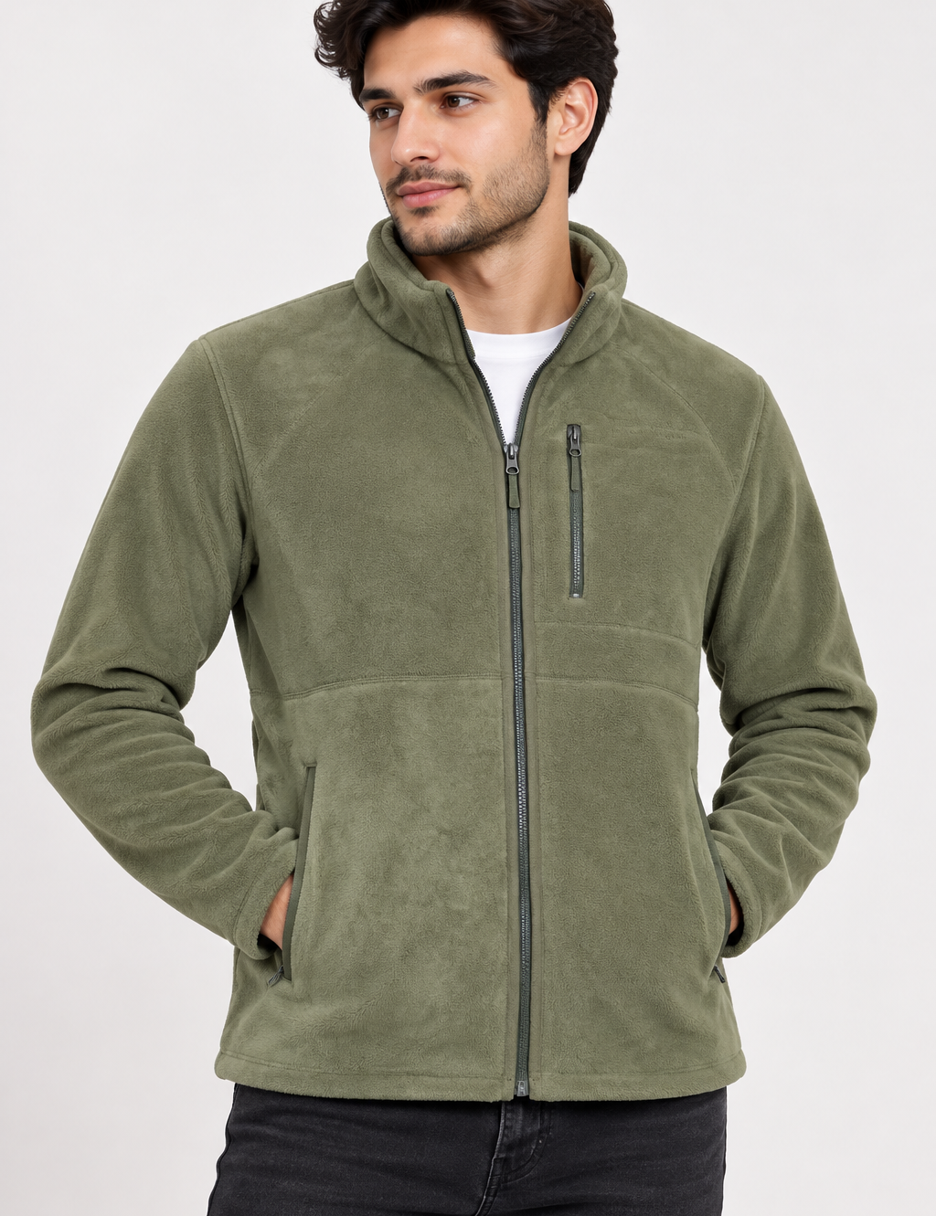  Timberland men’s olive green full-zip fleece jacket in UK Size M. Warm, comfortable and versatile with zipped pockets for everyday winter wear.