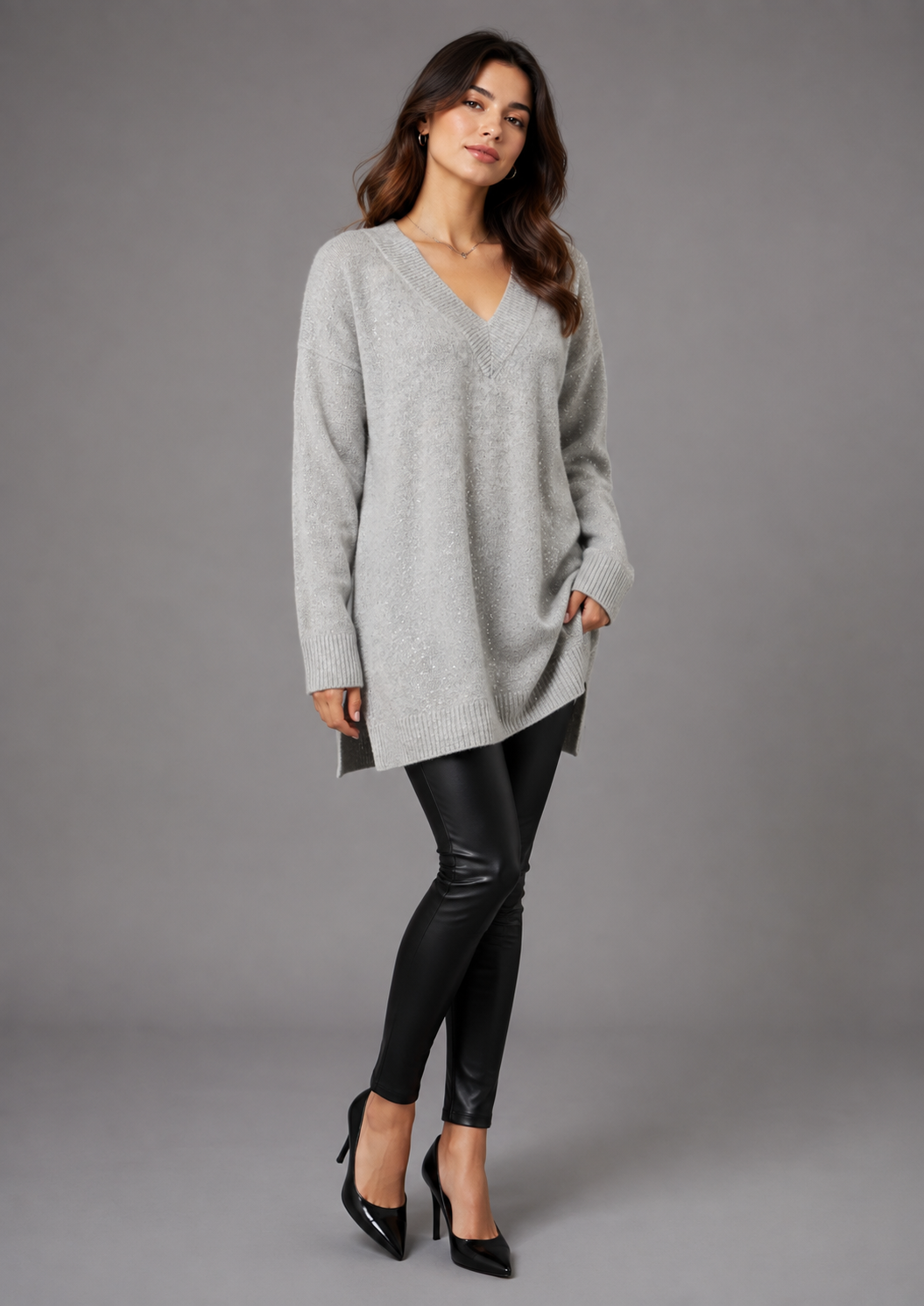 TU Women Grey Sequin V-Neck Knit Jumper Dress in UK Size 22. Stylish, comfortable and perfect for casual or evening winter outfits.