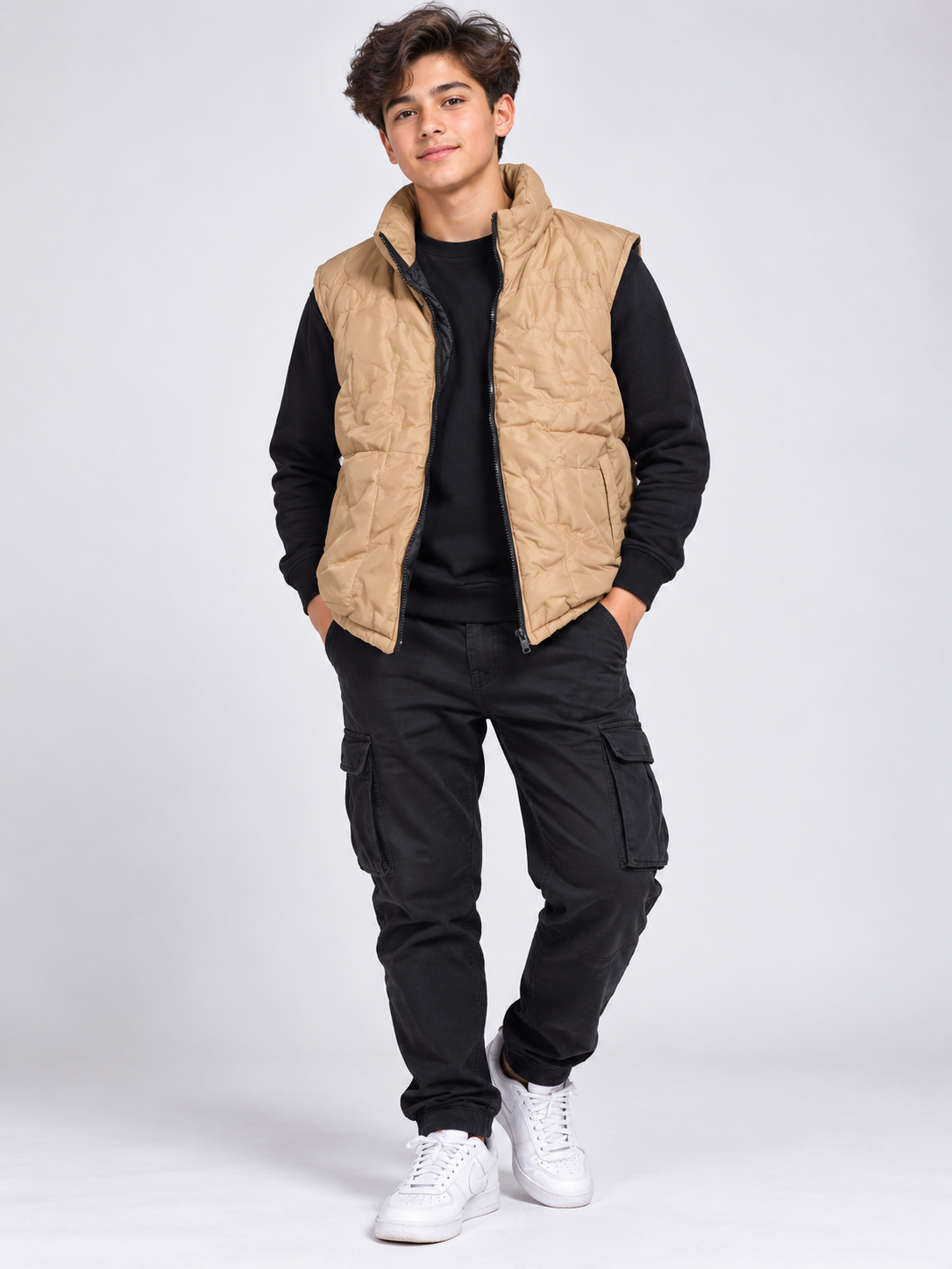 Twenty / Twenty reversible boys' puffer gilet in beige and black. UK size M, 19" chest, 21" length. Stylish 2-in-1 sleeveless winter bodywarmer.